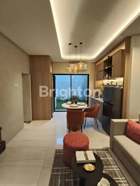 image RUMAH 2 LANTAI MODERN MINIMALIS EX RUMAH CONTOH SURABAYA BARAT (2)