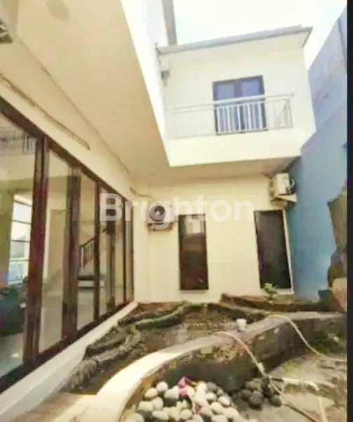 image RUMAH MODERN SIAP HUNI DAN LOKASI PREMIUM JL. TUKAD BATANGHARI, DENPASAR, BALI (3)