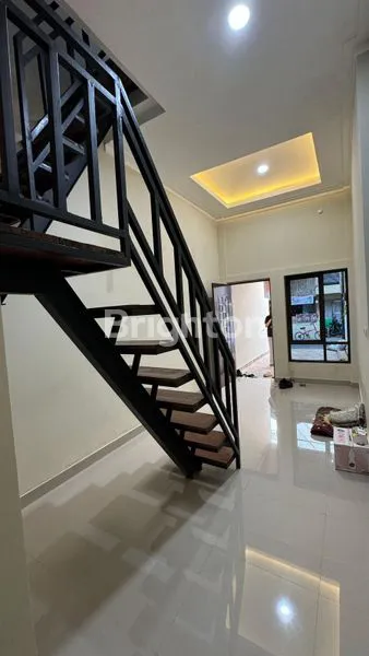 image DIJUAL RUMAH BARU 2 LANTAI DI CIPINANG – CAWANG OTISTA | RP 800 JUTA NEGO (4)
