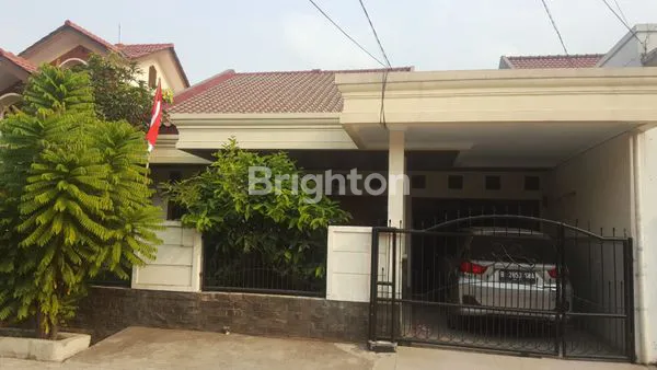 image RUMAH SIAP HUNI DI CITRAGRAND CIBUBUR  RUMAH MODERN YANG SUDAH RENOVASI TOTAL, SIAP HUNI TANPA PERLU PERBAIKAN! BERADA DI LINGKUNGAN YANG NYAMAN, ASRI, DAN AMAN DI KAWASAN PRESTISIUS CITRAGRAND CIBUBUR. (4)