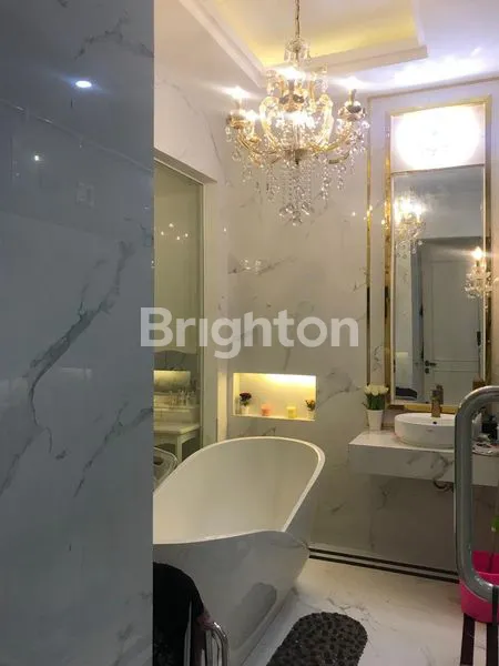 image MURAH !! RUMAH BARU SUNTER 3 LANTAI SEMI FURNISH  JALAN LEBAR SHM  BISA NEGO (2)