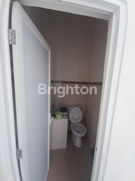 image SEWA RUMAH 2 LANTAI DI BUKIT VIOLAN JAYA SEMARANG (5)