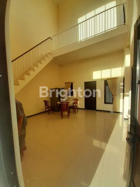 image SEWA RUMAH 2 LANTAI DI BUKIT VIOLAN JAYA SEMARANG (2)