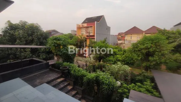 image RUMAH 2 LANTAI MEWAH KEMANG PRATAMA (8)