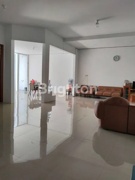 image RUMAH LUAS TERAWAT PURI ANJASMORO  (3)