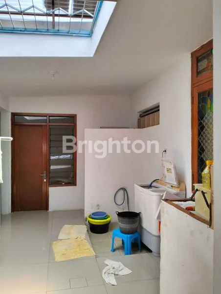 image RUMAH LUAS TERAWAT PURI ANJASMORO  (7)