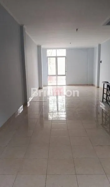 image RUKO 3 LANTAI STRATEGIS HANYA 5 MENIT KE MALL SMS GADING SERPONG SIAP PAKAI (4)