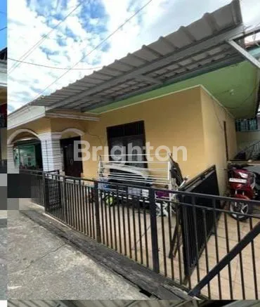 image KM 4 DEKAT TERMINAL BIS 2 RUMAH DIJUAL SEKALIGUS (5)