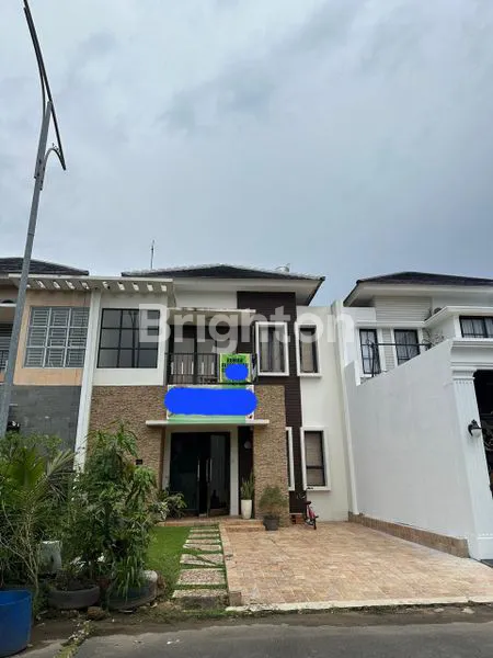 image RUMAH MEWAH 3 LANTAI DI BUKIT GOLF (2)