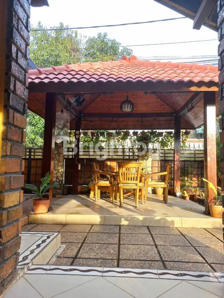 image DI JUAL CEPAT RUMAH 2 LANTAI POSISI HOOK, RAPI DAN SIAP HUNI DI KELAPA GADING JAKARTA UTARA (5)