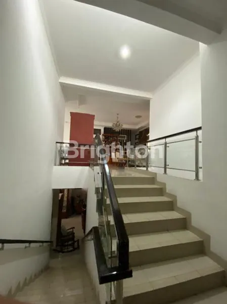 image RUMAH MEWAH SIAP HUNI DI TURANGGA BANDUNG – LUAS, ELEGAN & LOKASI PREMIUM (6)