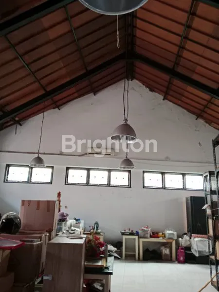 image DIJUAL KANTOR +WORKSHOAP STRATEGIS 2 LANTAI DI JANTUNG KOTA RENON SIAP PAKAI (6)