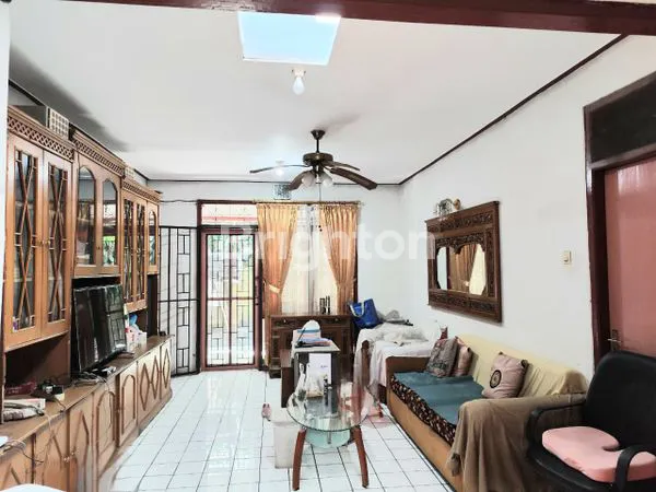 image *HUNIAN DI LOKASI PINGGIR JALAN RAYA, COCOK UNTUK USAHA CAFE, LOUNDRY ATAU KANTOR* (3)