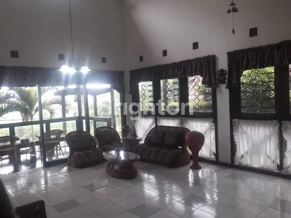 image VILLA GRAND TRAWAS MOJOKERTO JAWA TIMUR (4)