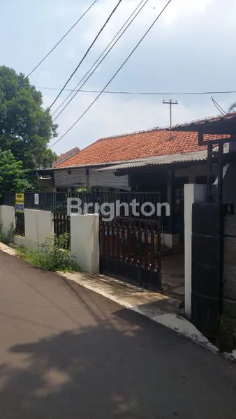 image RUMAH LAMA DI KOMPLEK KAWASAN BINTARO (1)