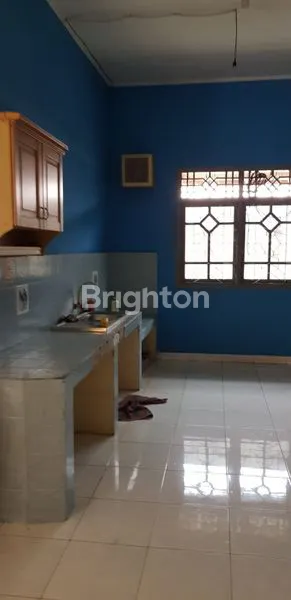 image INVESTASI STRATEGIS: RUMAH DAN GUDANG KOKOH 3 LANTAI SHM KEBUN CENGKEH METRO PUSAT  (5)