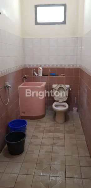 image INVESTASI STRATEGIS: RUMAH DAN GUDANG KOKOH 3 LANTAI SHM KEBUN CENGKEH METRO PUSAT  (7)