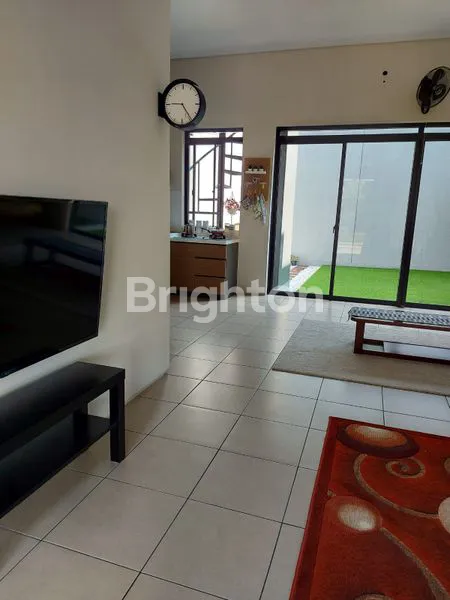 image RUMAH MEWAH DI TATAR LOKACITRA KOTABARU PARAHYANGAN (3)