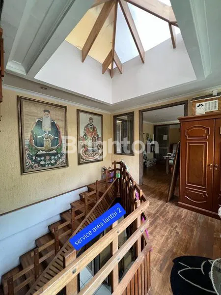 image DIJUAL RUMAH MEWAH KONDISI TERAWAT SIAP HUNI (1)