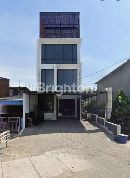 image HOT DEAL – INVESTASI BISNIS SIAP JALAN ,  BILLIARD & CAFÉ 4 LANTAI + ROOFTOP VIEW CITYLIGHT (1)