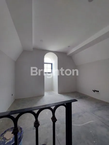 image RUMAH DI DHARMAHUSADA INDAH SIAP HUNI, LOKASI STRATEGIS (5)