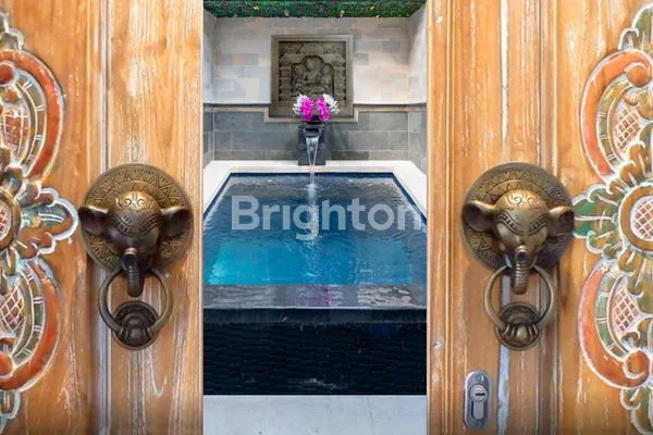 image VILLA 1 LANTAI 2 BR FULLY FURNISHED SMART HOUSE WITH SWIMMING POOL & GARDEN DILOKASI YANG STRATEGIS  (2)