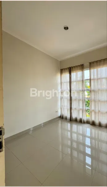 image HUNIAN NYAMAN DAN MODERN DI MILANO VILLAGE GADING SERPONG (7)