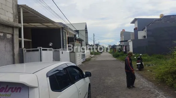 image DISEWAKAN RUMAH BARU JALAN MODERN TENGAH  (3)