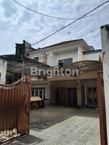 image DIJUAL RUMAH 2 LANTAI DI JUWONO WONOKROMO SURABAYA, DEKAT ROYAL PLAZA DAN RSPAL DR.RAMELAN, LUAS 585 M² DAN KAMAR TIDUR 6+1 COCOK UNTUK INVESTASI ATAU HUNIAN KELUARGA, SHM, HADAP UTARA, HARGA NEGO SAMPAI JADI! (1)