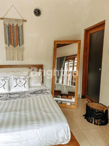 image VILLA 1 LANTAI FULLY FURNISHED DENGAN SWIMMING POOL DILOKASI STRATEGIS (2)