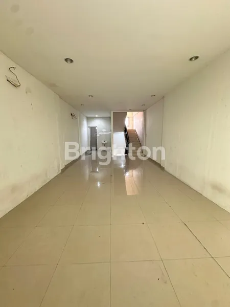 image RUKO 3.5 LANTAI + ROOFTOP STRATEGIS DI JALAN MH THAMRIN PANGUNGGANGAN (2)