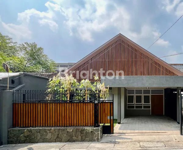 image RUMAH FURNISHED SIAP HUNI DI SOLO KOTA (1)