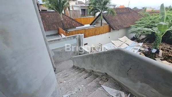 image DISEWA APARTEMEN DI JALAN BERABAN, KEROBOKAN KELOD. (5)