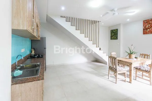 image VILLA 2 LANTAI WITH SWIMMING POOL LOKASI STRATEGIS DEKAT DENGAN WISATA PANTAI DI SEMINYAK  (2)