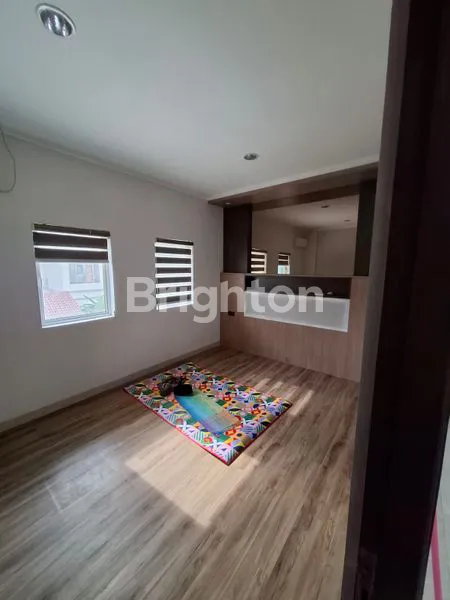 image RUKO BAGUS SEWA DI JELAMBAR 3 LANTAI (5)