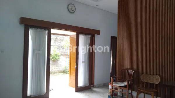 image DIKONTRAKKAN RUMAH MEWAH DI JL. DEWI SRI KUTA BALI (8)