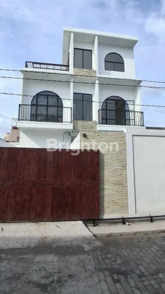 image VILLA 3 LANTAI DI UNGASAN 10 MENIT DARI PANTAI MELASTI (1)