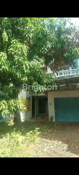 image RUMAH DENGAN BELASAN KAMAR (3)