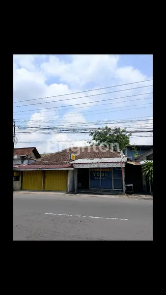 TANAH SOLO PINGGIR JALAN RAYA