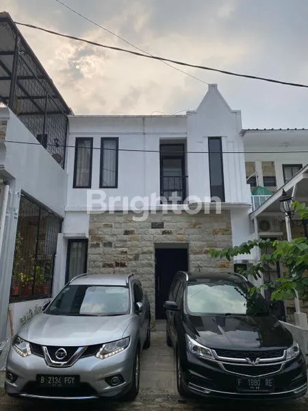 TOWNHOUSE KONSEP RUMAH TUMBUH YANG NYAMAN