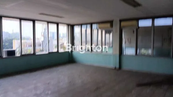 image GEDUNG 4 LANTAI STRATEGIS DI JATINEGARA JAKARTA TIMUR (8)