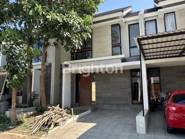 image RUMAH MINIMALIS SIAP HUNI 2 LANTAI NORTHWEST CITRALAND SURABAYA (1)