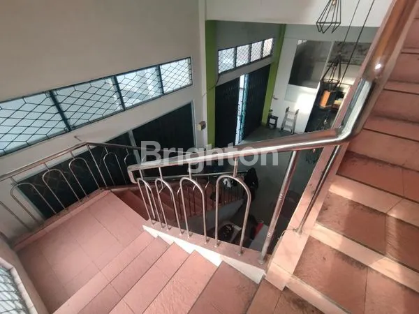 image RUMAH TOKO MEWAH TEPIAN JALAN PONTIANAK (5)