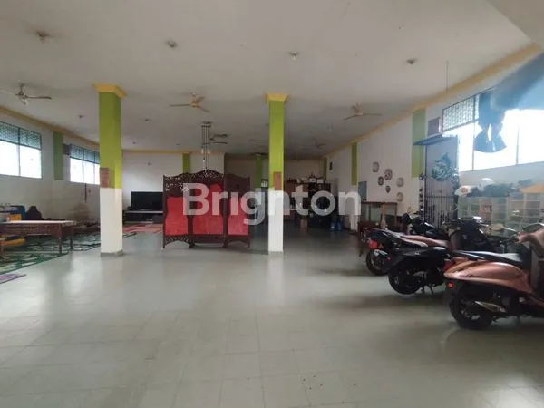 image RUMAH TOKO MEWAH TEPIAN JALAN PONTIANAK (1)