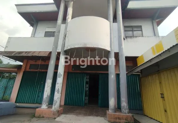 image RUMAH TOKO MEWAH TEPIAN JALAN PONTIANAK (4)