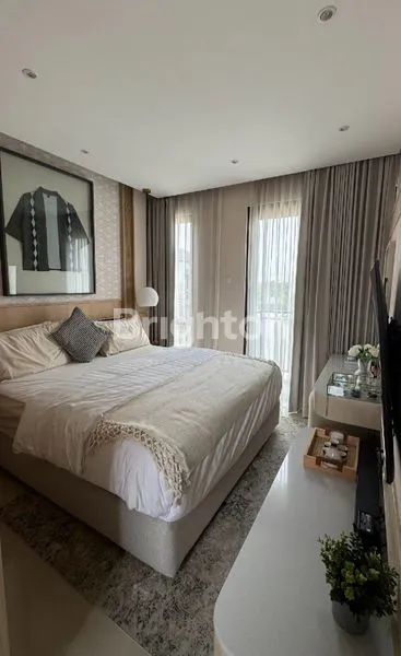 image RUMAH BARU 2 LANTAI CLUSTER TERBARU PARAMOUNT PETALS  (7)