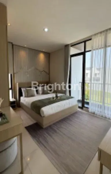 image RUMAH BARU FURNISHED PARAMOUNT PETALS (5)