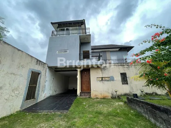 image RUMAH 2 LANTAI MODERN KUTUH NUSA DUA (1)