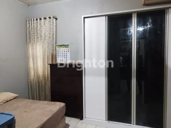image RUMAH POSISI DIHOOK DIJUAL CEPAT 5KT 4KM DEKAT TAMAN JAJAN BSD TANGERANG SELATAN (4)