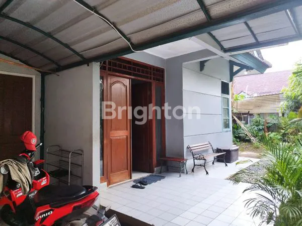 image RUMAH POSISI DIHOOK DIJUAL CEPAT 5KT 4KM DEKAT TAMAN JAJAN BSD TANGERANG SELATAN (1)